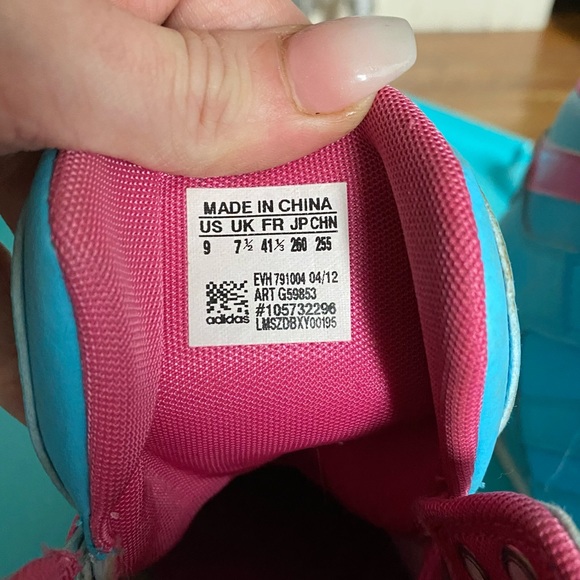 Cotton Candy Colored Adidas High Tops 😍 - Picture 3 of 9